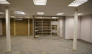 Workshop/storage TO LET, Chaucer Business Park, Sevenoaks.