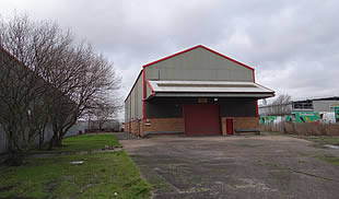 Warehouse TO LET