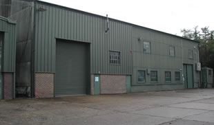 Industrial/Warehouse unit - Hornet Business Estate